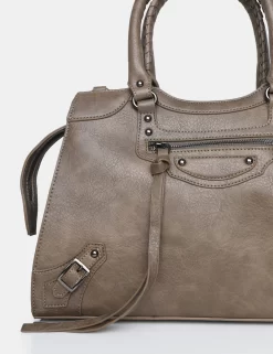 The Willa Metallic Grey Zip Detail Tote Bag -Chic Step Shop 5 d74f18a8 466e 4ee7 a1c9 c73daaa57064 scaled