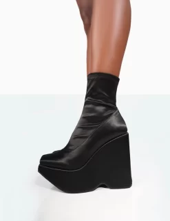 Versus Black Satin Platform Sole Ankle Boots 6 Versus Black Satin Platform Sole Ankle Boots -Chic Step Shop 771A9949 a17eab22 a236 4675 8869 437ca96d4389