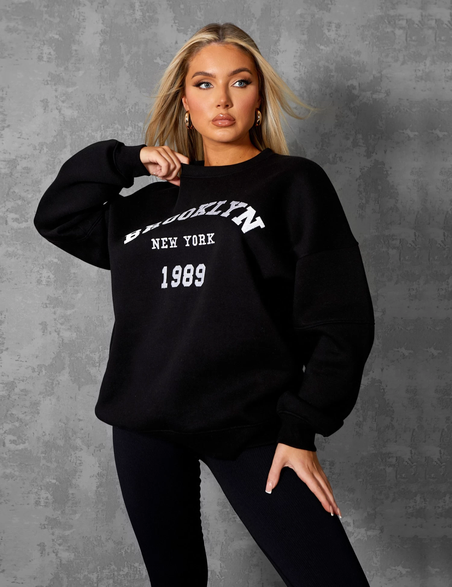 BROOKLYN SLOGAN OVERSIZED SWEATSHIRT BLACK 1 BROOKLYN SLOGAN OVERSIZED SWEATSHIRT BLACK