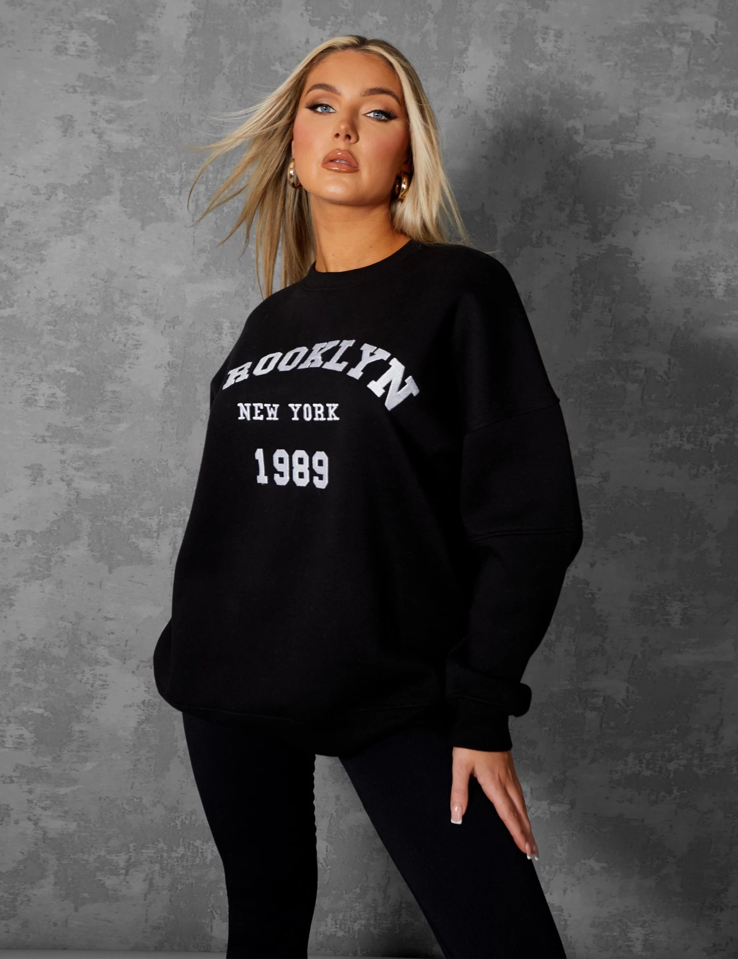 BROOKLYN SLOGAN OVERSIZED SWEATSHIRT BLACK 2 BROOKLYN SLOGAN OVERSIZED SWEATSHIRT BLACK - Image 2