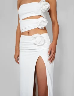 Rose Detail Cut Away Bandeau Top Ivory -Chic Step Shop pdc21.034487Mar212023copy scaled