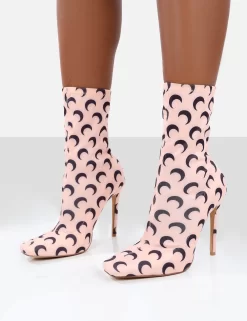 Saturn Return Pink Pointed Toe Stiletto Printed Sock Boots 7 Saturn Return Pink Pointed Toe Stiletto Printed Sock Boots -Chic Step Shop saturnpinkdetail 5f200dbc 106d 46c7 a4ff 8d31a36c5a4c
